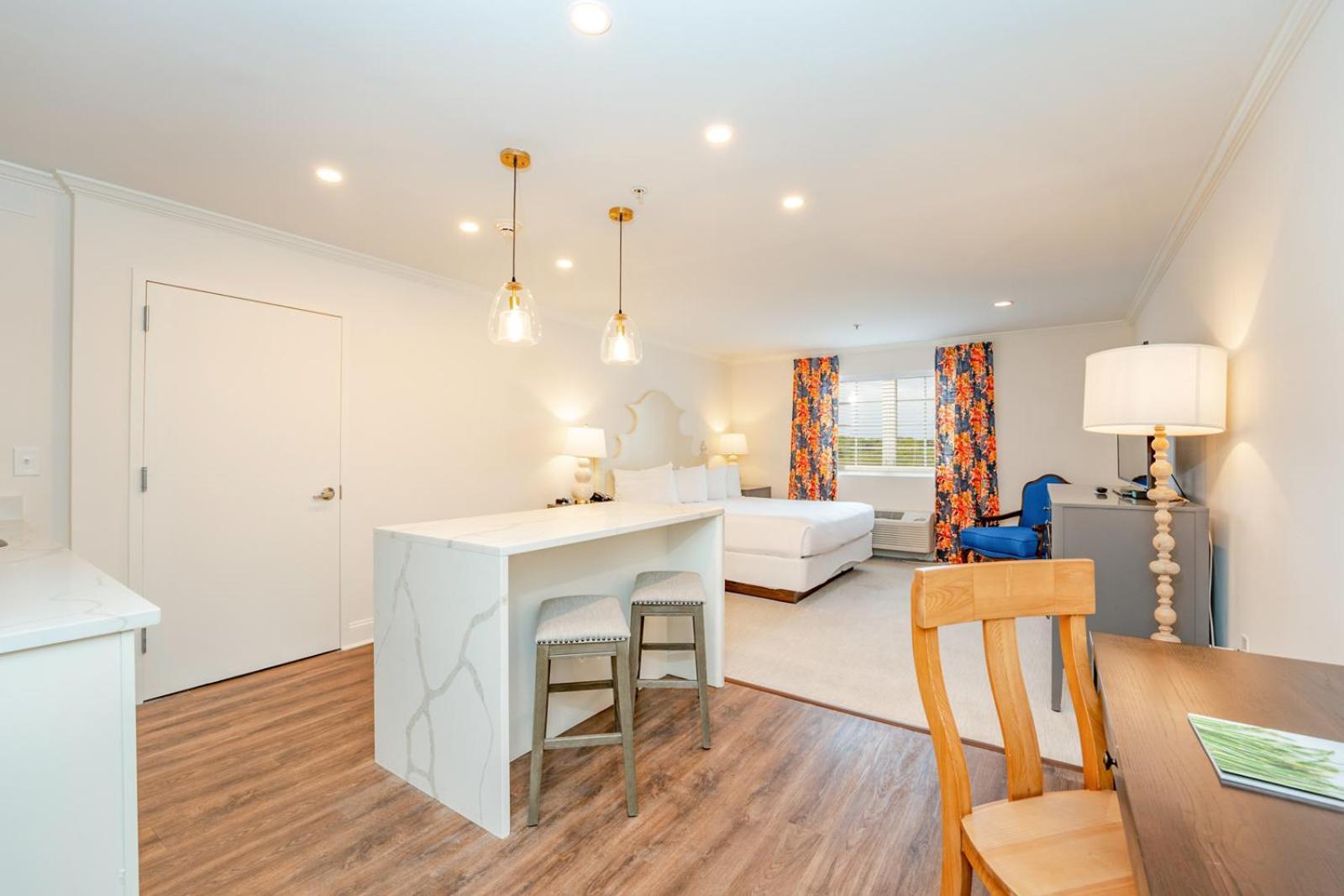Chateau Renault Egg Harbor City Exterior foto